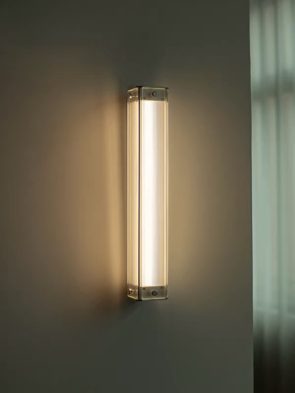 Linea Prism Wall Light detail
