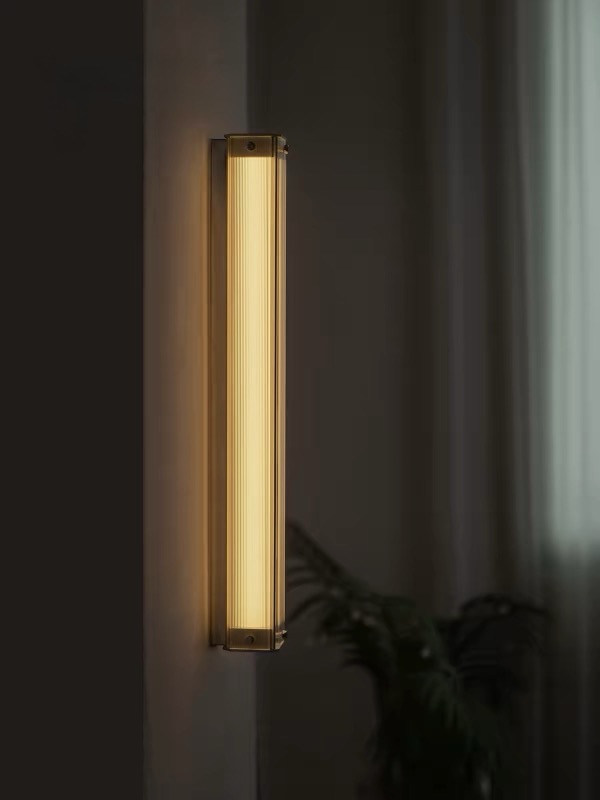 Linea Prism Wall Light side view