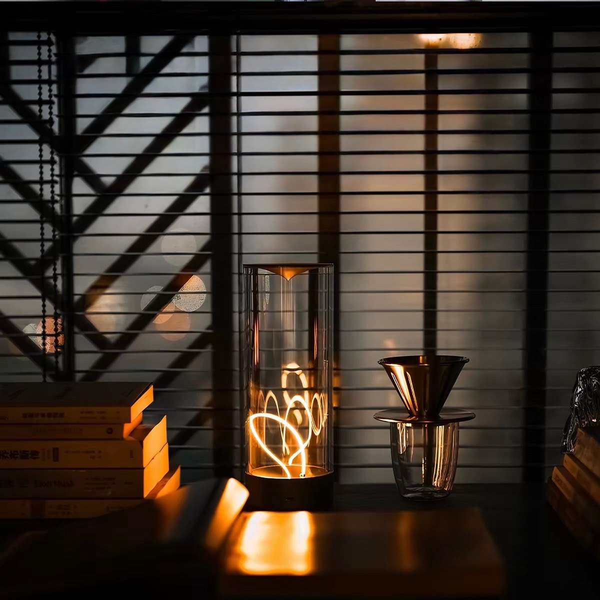 Spiral Filament Table Lamp — view 9