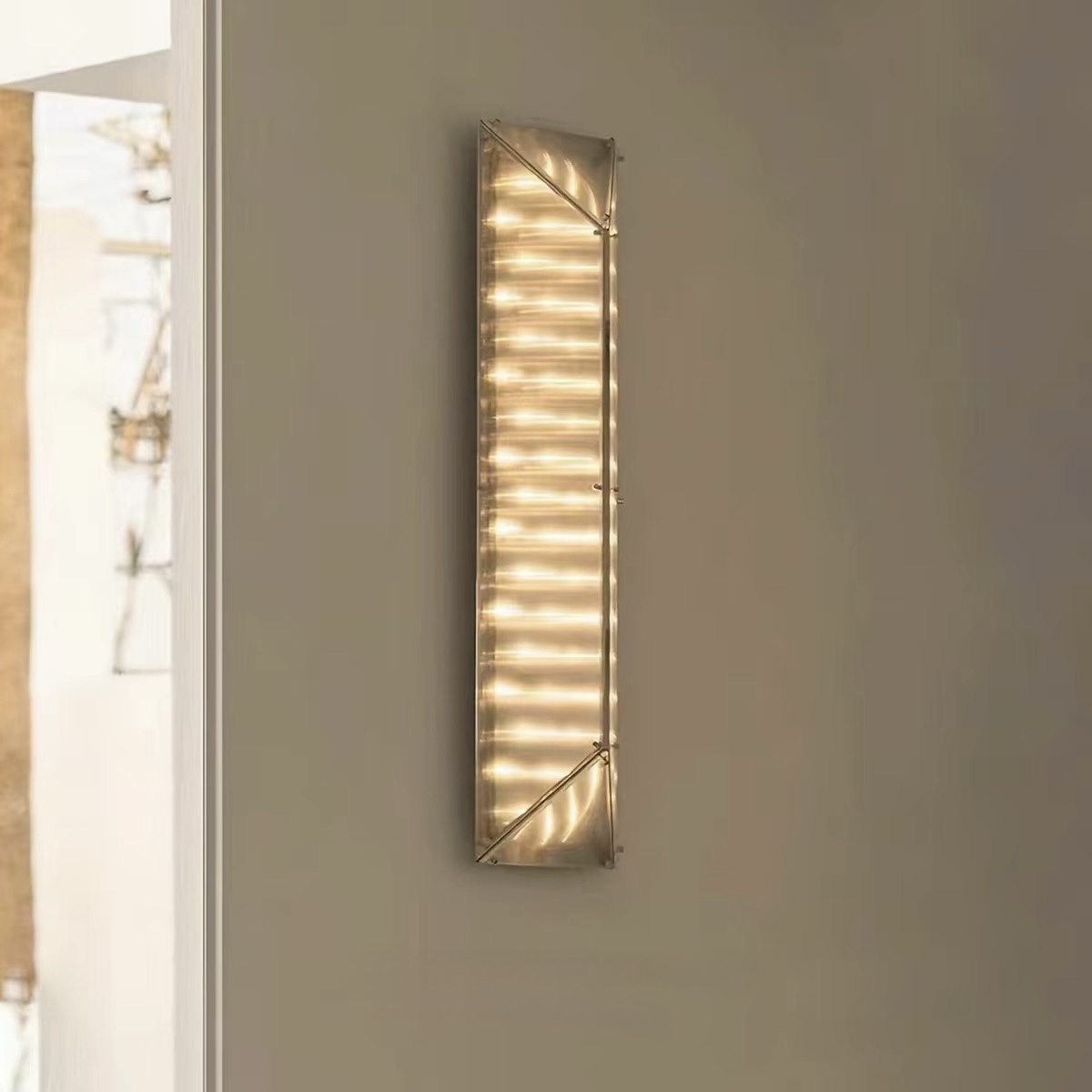 Aurora Lattice Wall Light product display