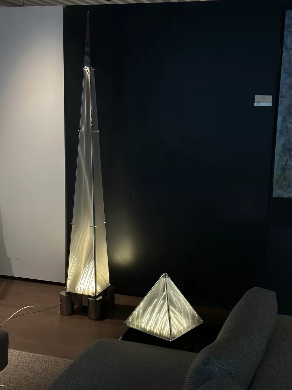 Fragment Prism Floor Lamp panoramic detail