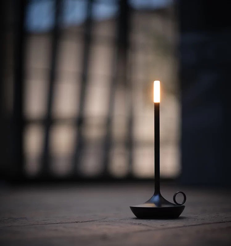 Graypants Wick lamp in a natural setting